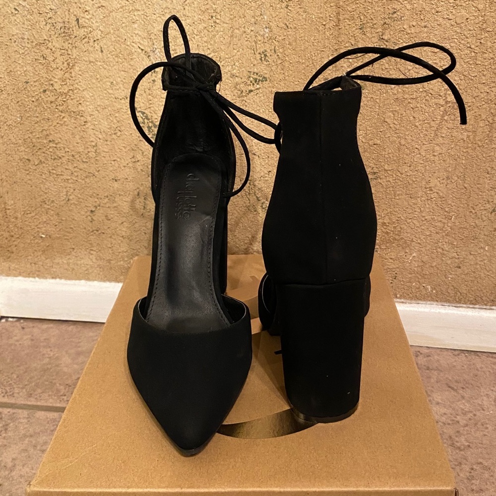 Heels - Picture 2 of 4